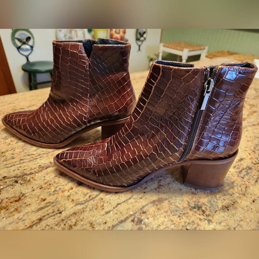 Pedro Anton boots - Picture 1 of 4